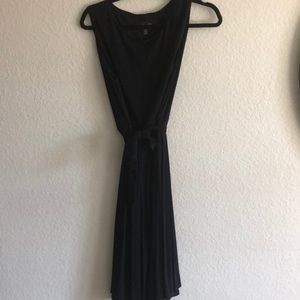 Navy pleated sleeveless dress